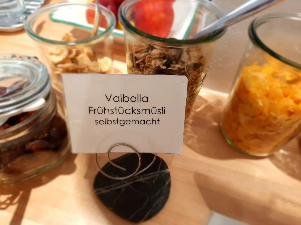 Selbstgemachtes Valbella Frühstücksmüsli