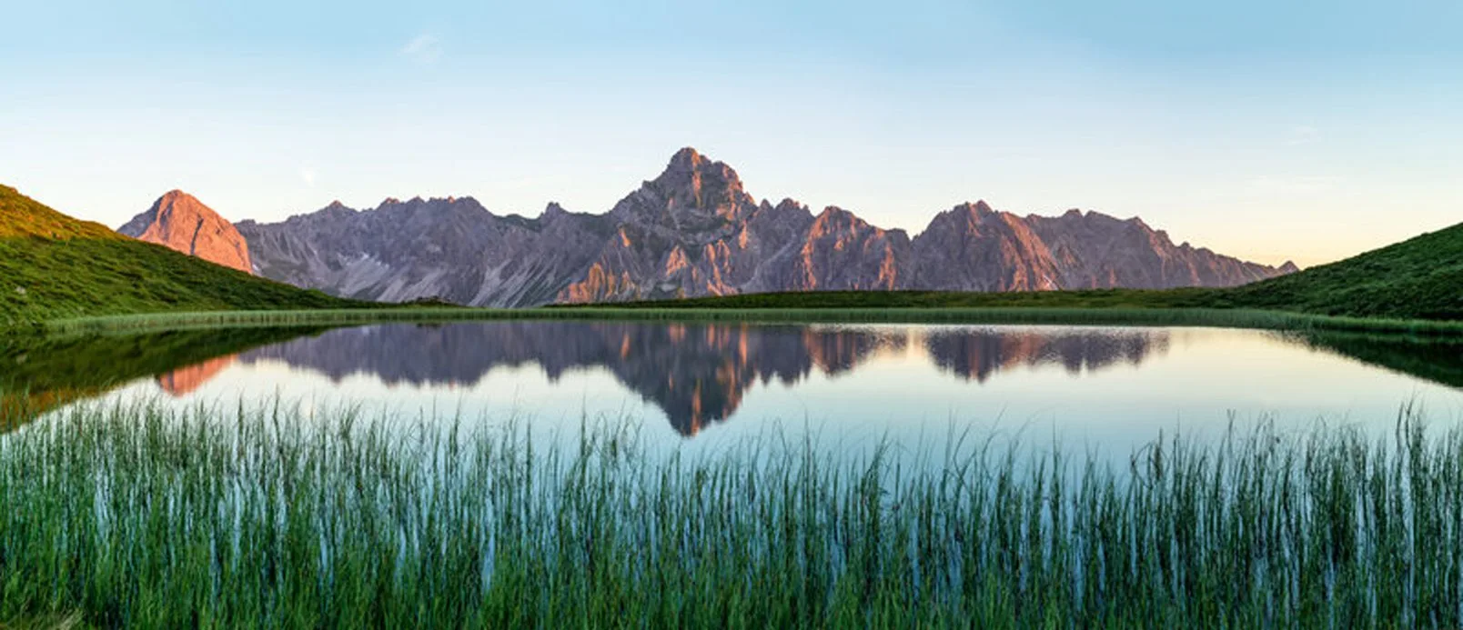 Panorama mit Zimba und Bergsee